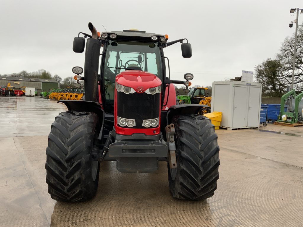 Massey Ferguson 7720 Dyna6 Tractor (ST25101)
