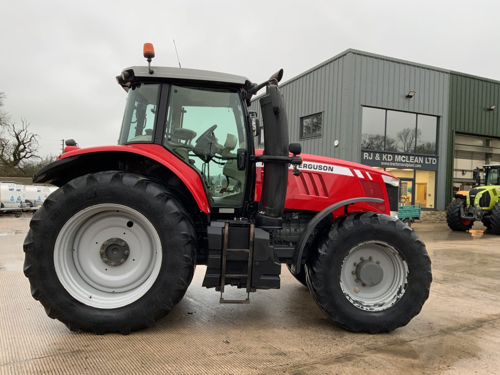 Massey Ferguson 7720 Dyna6 Tractor (ST25101)