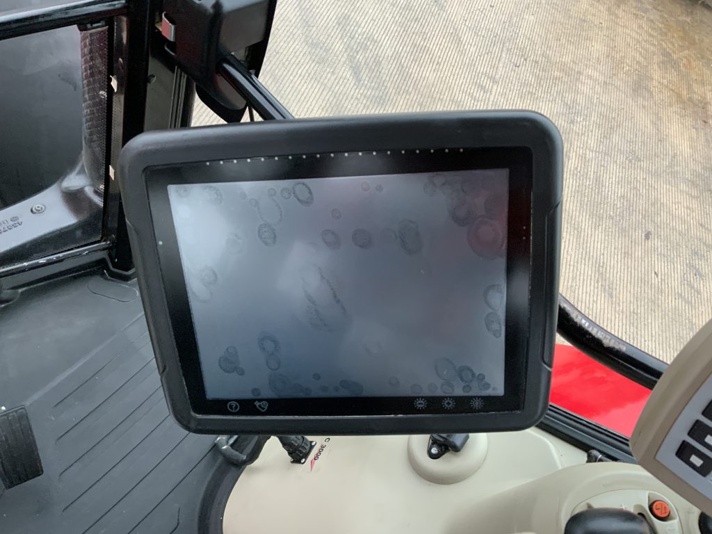 Massey Ferguson 7720 Dyna6 Tractor (ST25101)