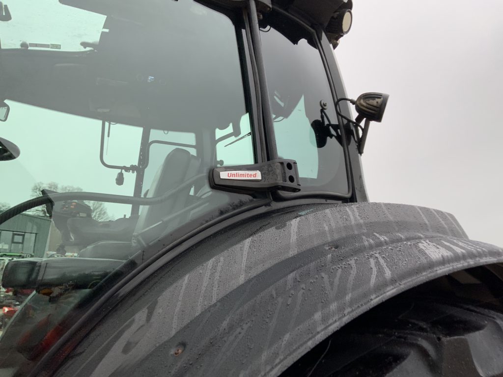 Valtra T234 Unlimited Twin Track Revers Drive Tractor (ST25407)