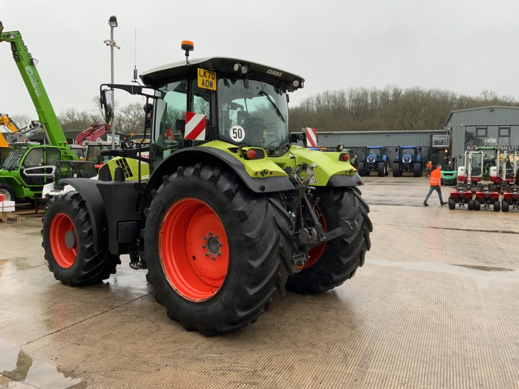 Claas Arion 650 Tractor (ST25369)