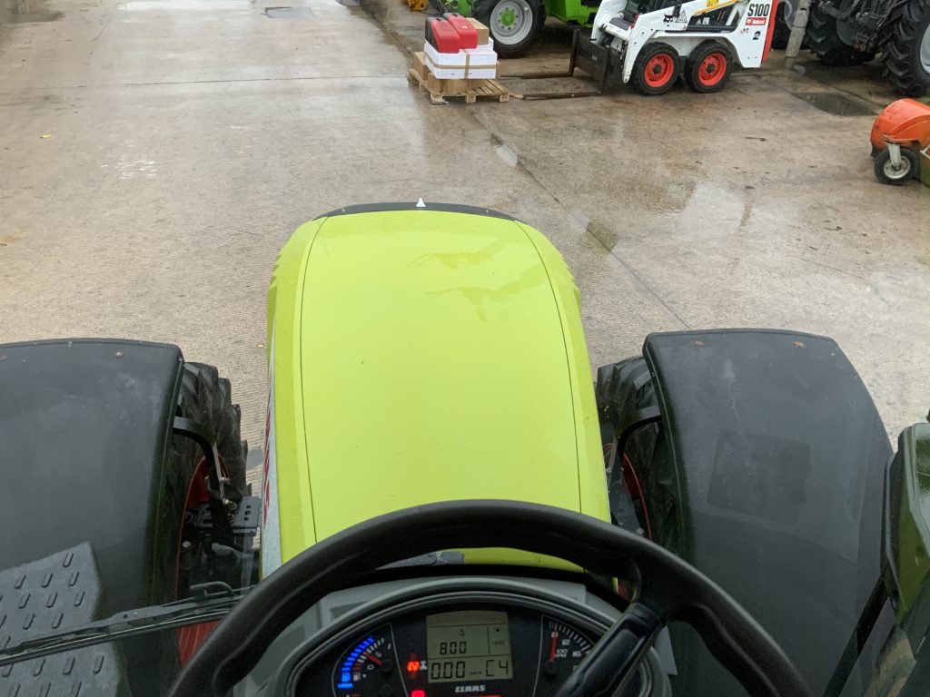 Claas Arion 650 Tractor (ST25369)