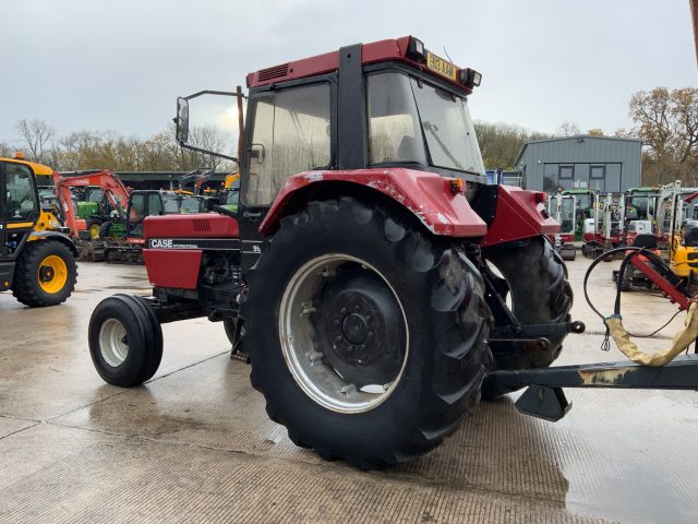 Case International 956XL Tractor (ST25153)