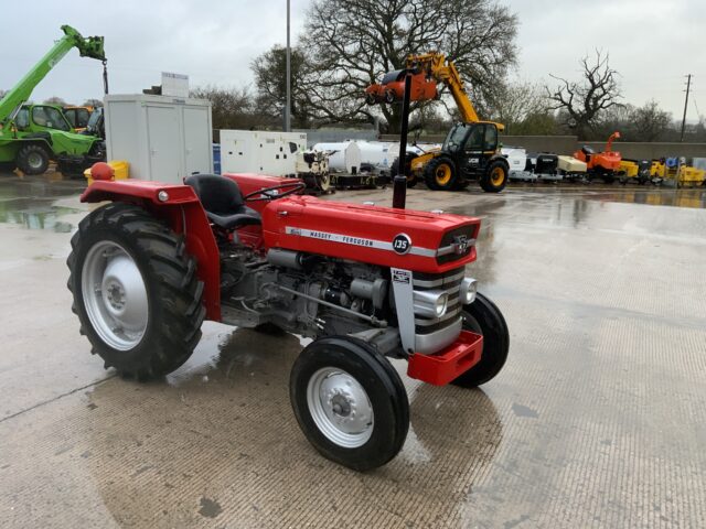 Massey Ferguson 135 Tractor
