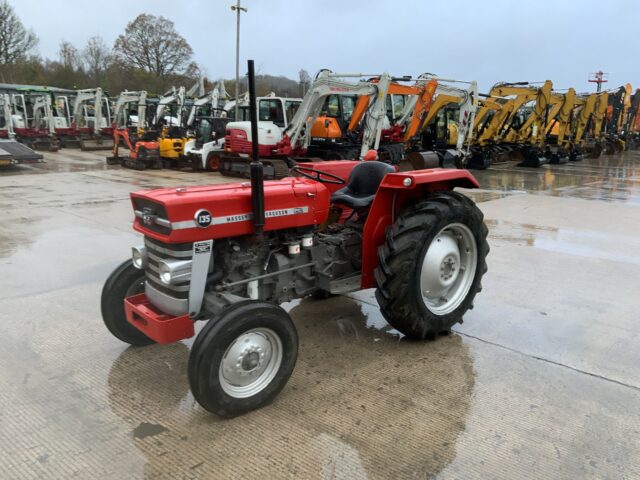 Massey Ferguson 135 Tractor