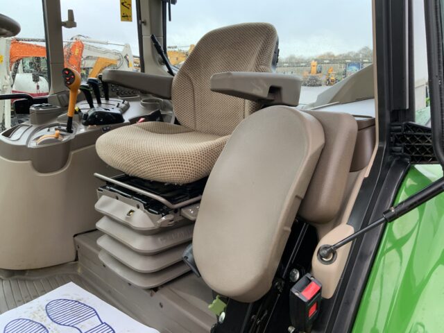 John Deere 6155M Tractor (ST25344)