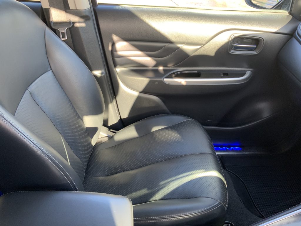 Mitsubishi L200 2.2 DI-D DC Barbarian Auto 4WD Euro 6 (s/s) 4dr (ST25328)