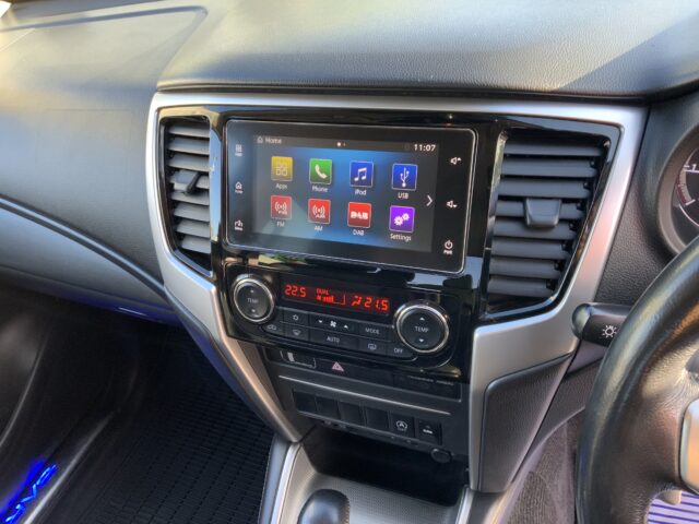 Mitsubishi L200 2.2 DI-D DC Barbarian Auto 4WD Euro 6 (s/s) 4dr (ST25328)