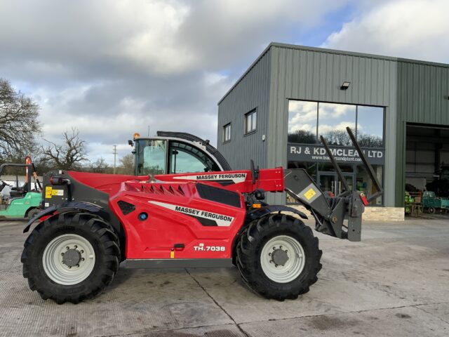 Massey Ferguson TH.7038 Telehandler (ST24380)