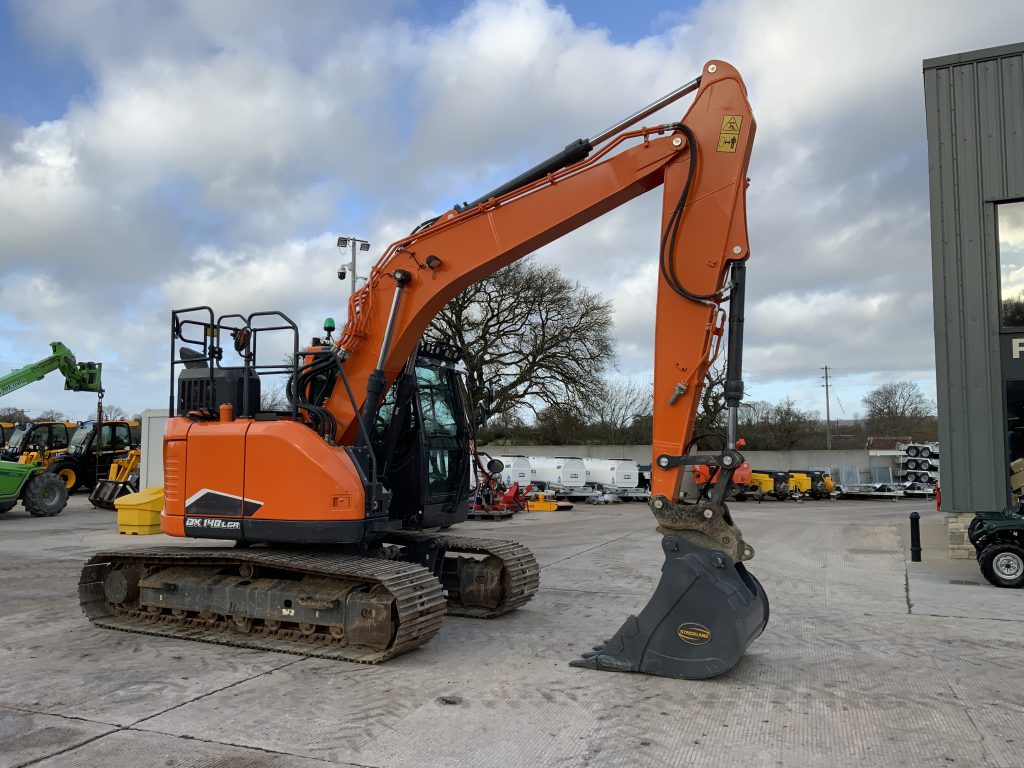 Doosan DX140 LCR Digger (ST25351)