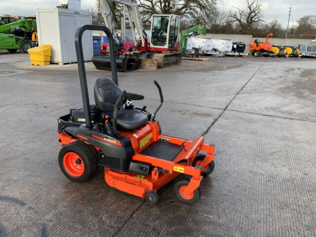 Kubota Z122R Skid Steer Mower (ST25275)