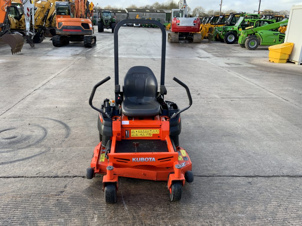 Kubota Z122R Skid Steer Mower (ST25275)