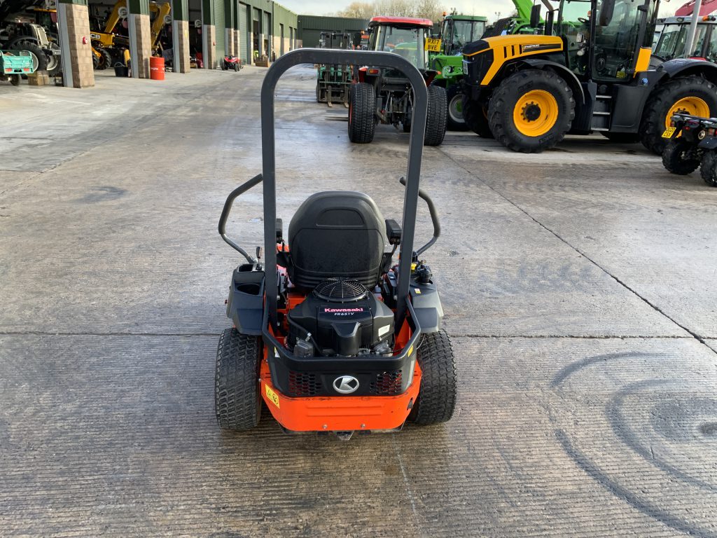 Kubota Z122R Skid Steer Mower (ST25275)