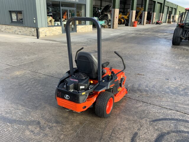 Kubota Z122R Skid Steer Mower (ST25275)