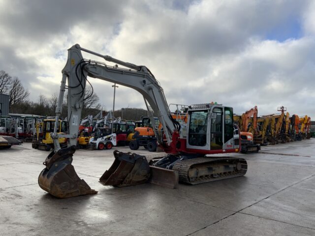 Takeuchi TB2150 Digger (ST25221)