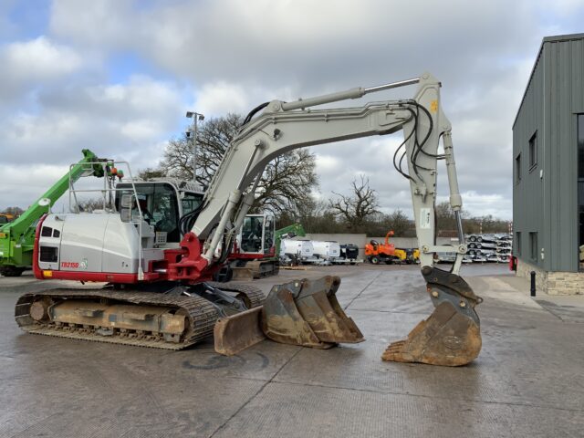 Takeuchi TB2150 Digger (ST25221)