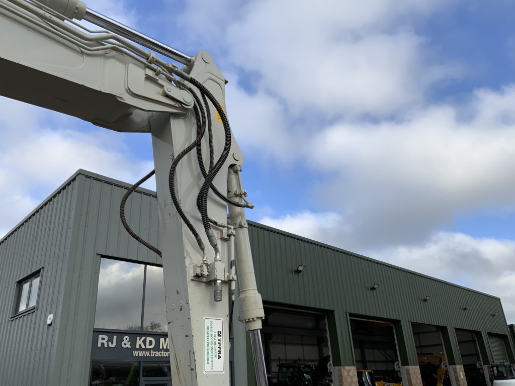 Takeuchi TB2150 Digger (ST25221)