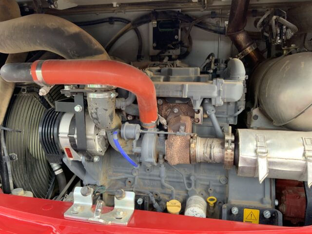 Takeuchi TB2150 Digger (ST25221)