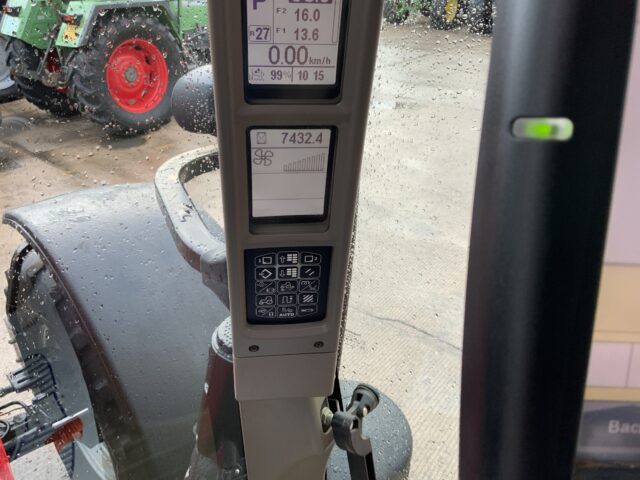 Case Puma 240CVX Tractor (ST25355)