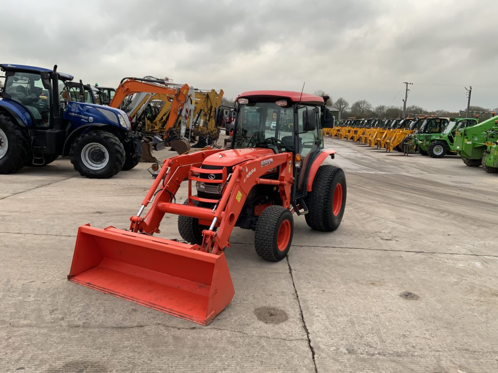 Kubota L2501 Tractor (ST25279)