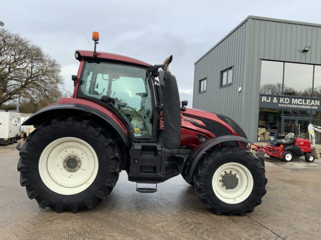 Valtra T154 Active Tractor (ST25061)
