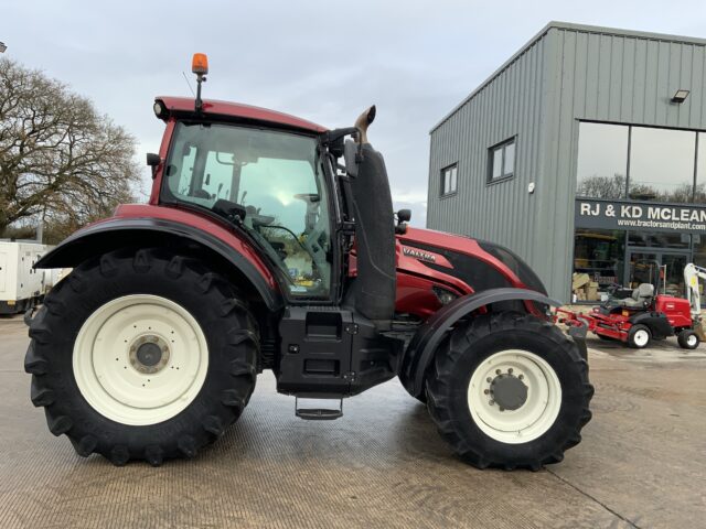 Valtra T154 Active Tractor (ST25061)