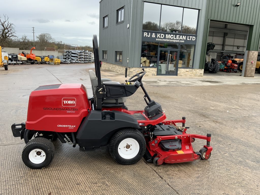 Toro Ground Master 3200 Out Front Mower (ST25273)