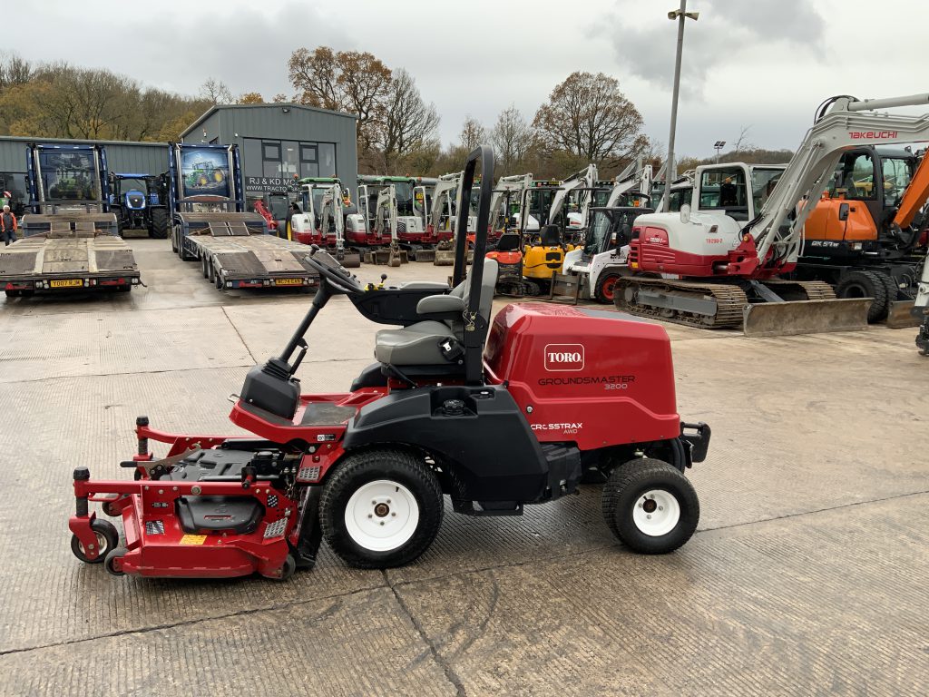 Toro Ground Master 3200 Out Front Mower (ST25273)