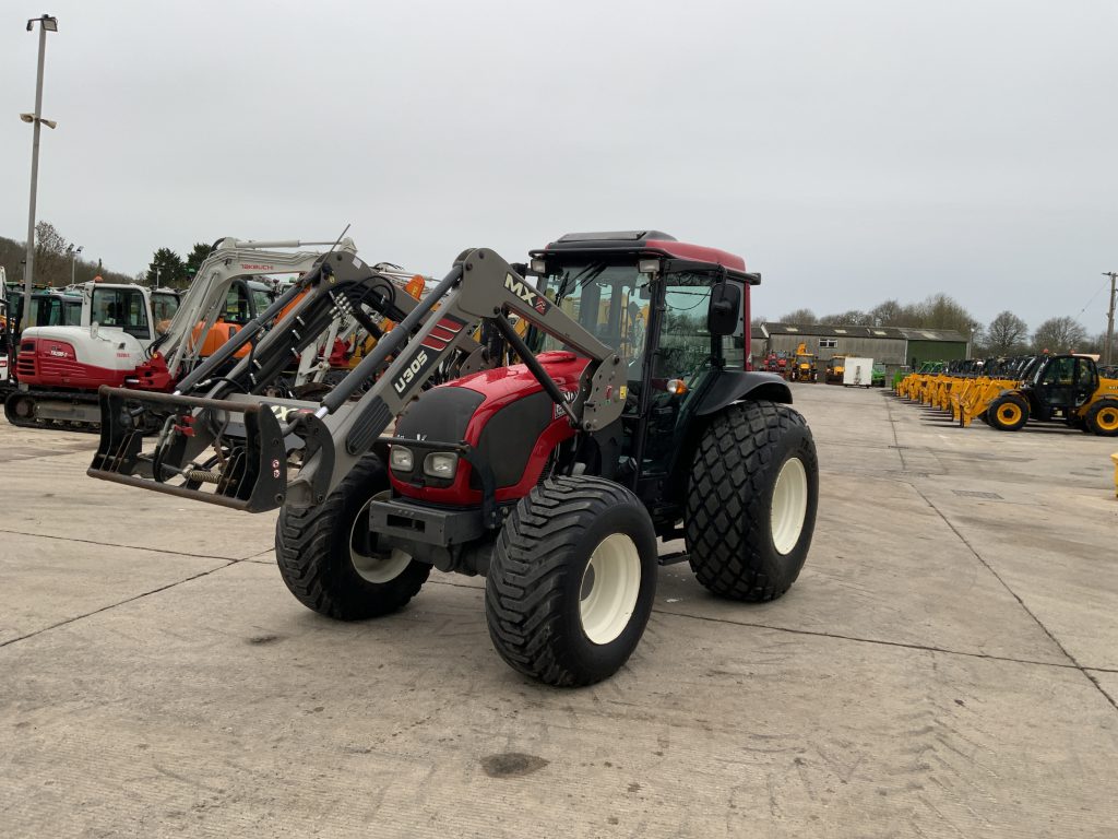 Valtra A93 Unlimited Tractor (ST25247)