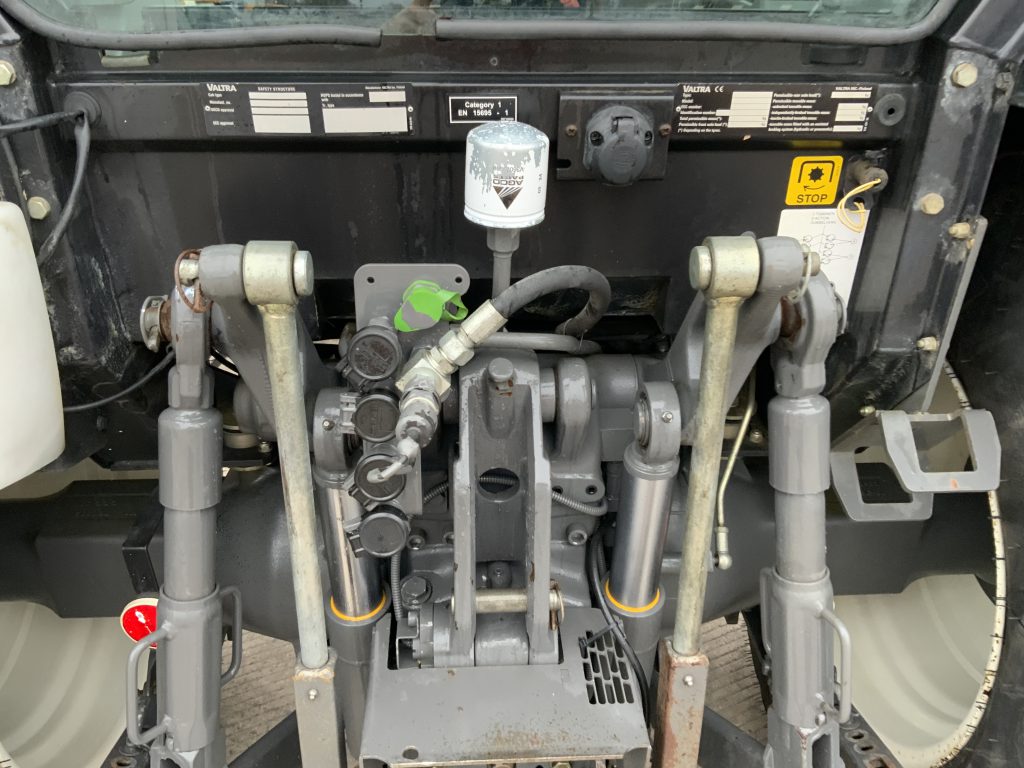 Valtra A93 Unlimited Tractor (ST25247)