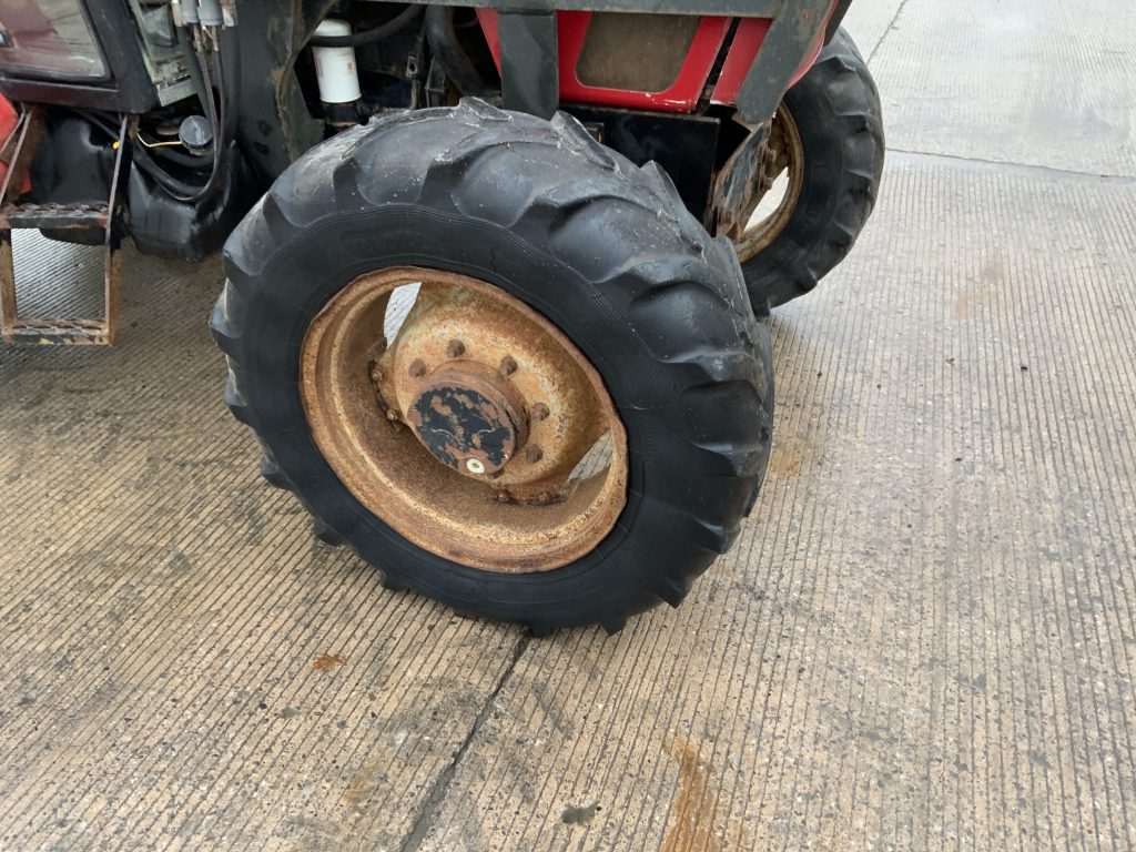 Case 4230 Tractor (ST25058)