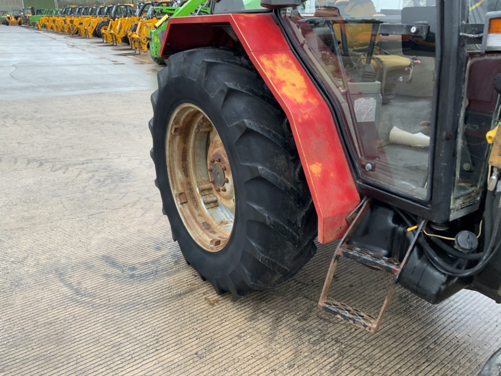 Case 4230 Tractor (ST25058)