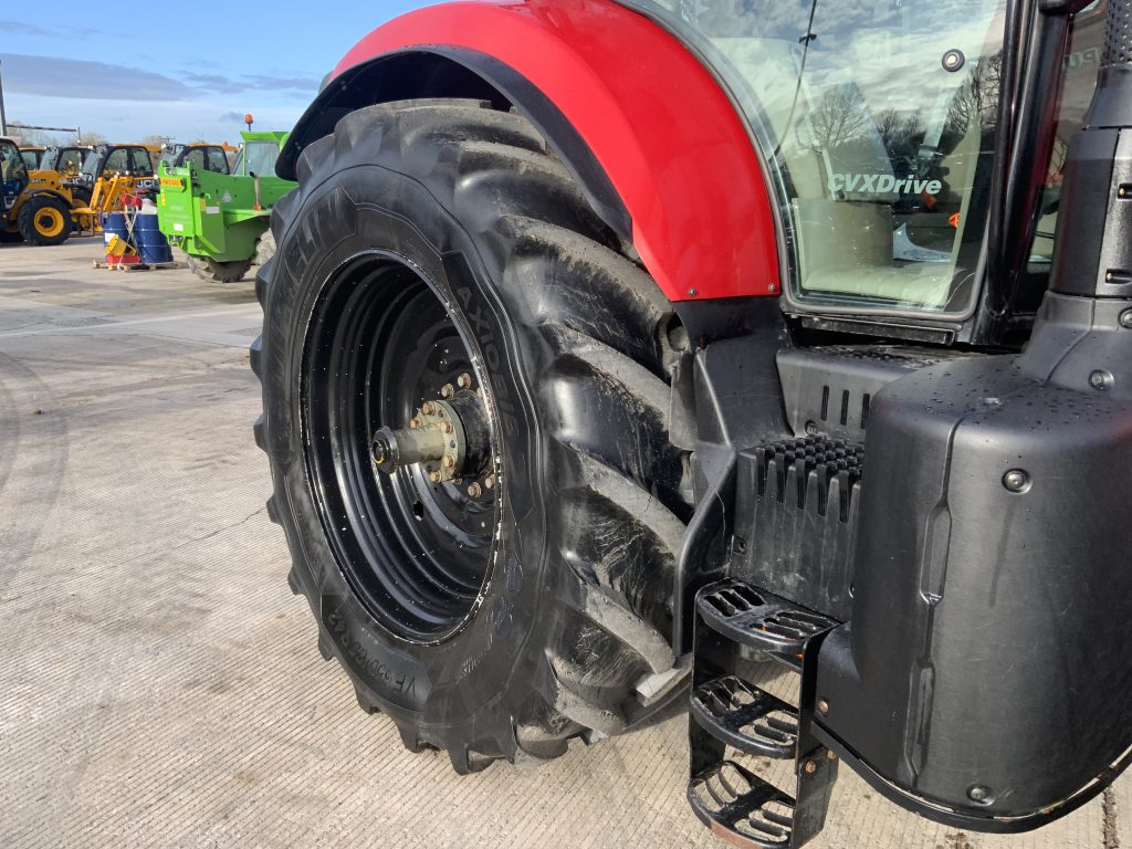 Case Puma 240 CVX Drive Tractor (ST25397)
