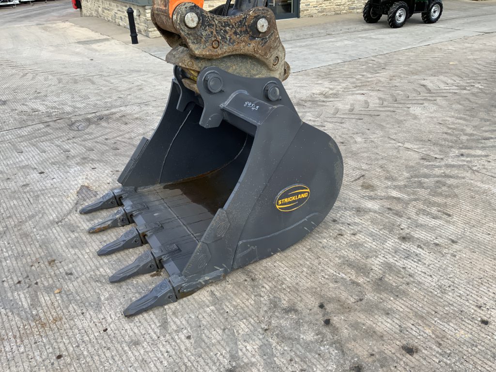 Doosan DX140 LCR Digger (ST25351)