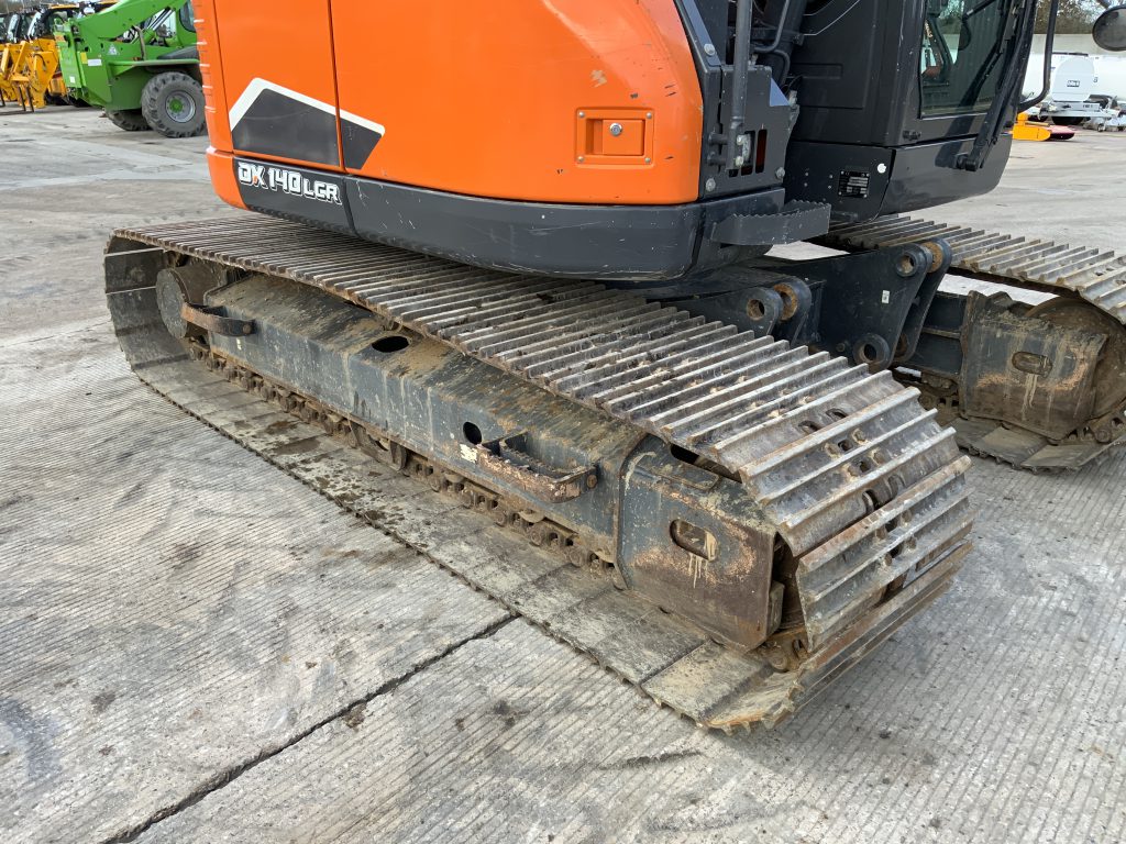 Doosan DX140 LCR Digger (ST25351)