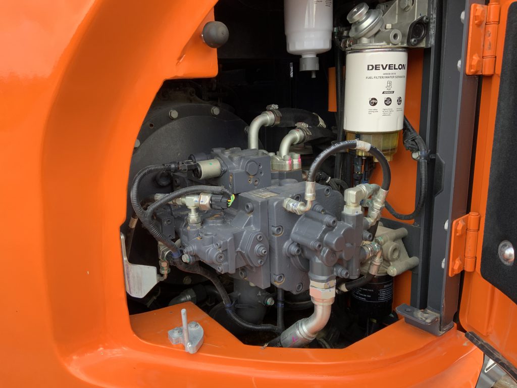 Doosan DX140 LCR Digger (ST25351)