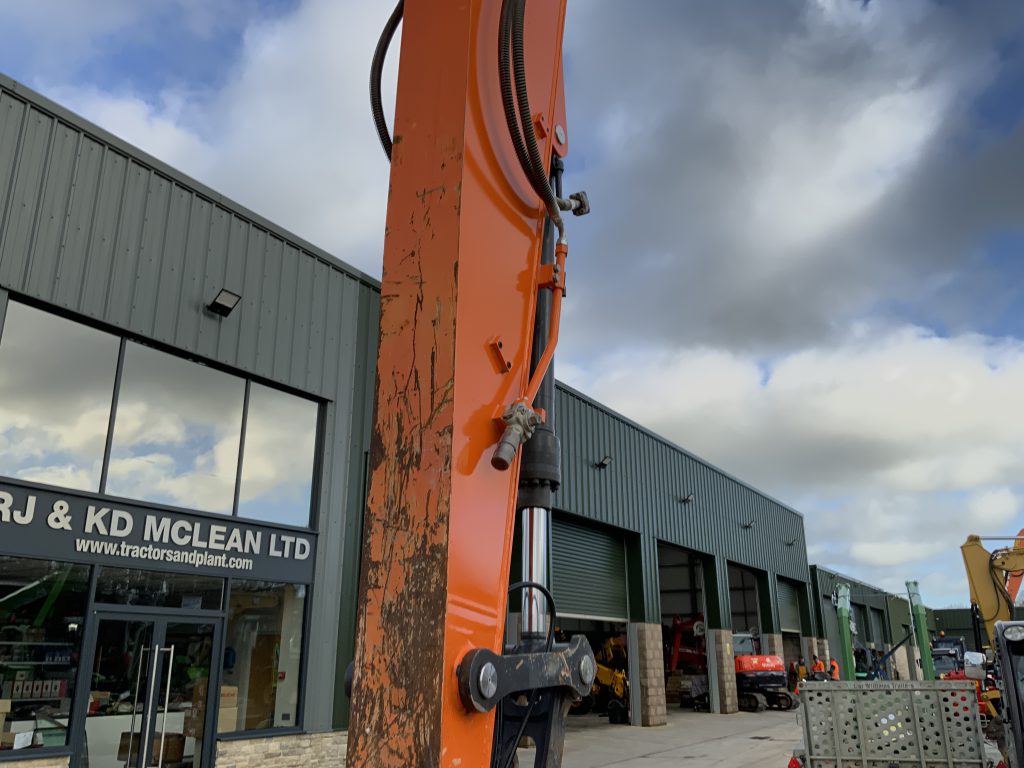 Doosan DX140 LCR Digger (ST25351)