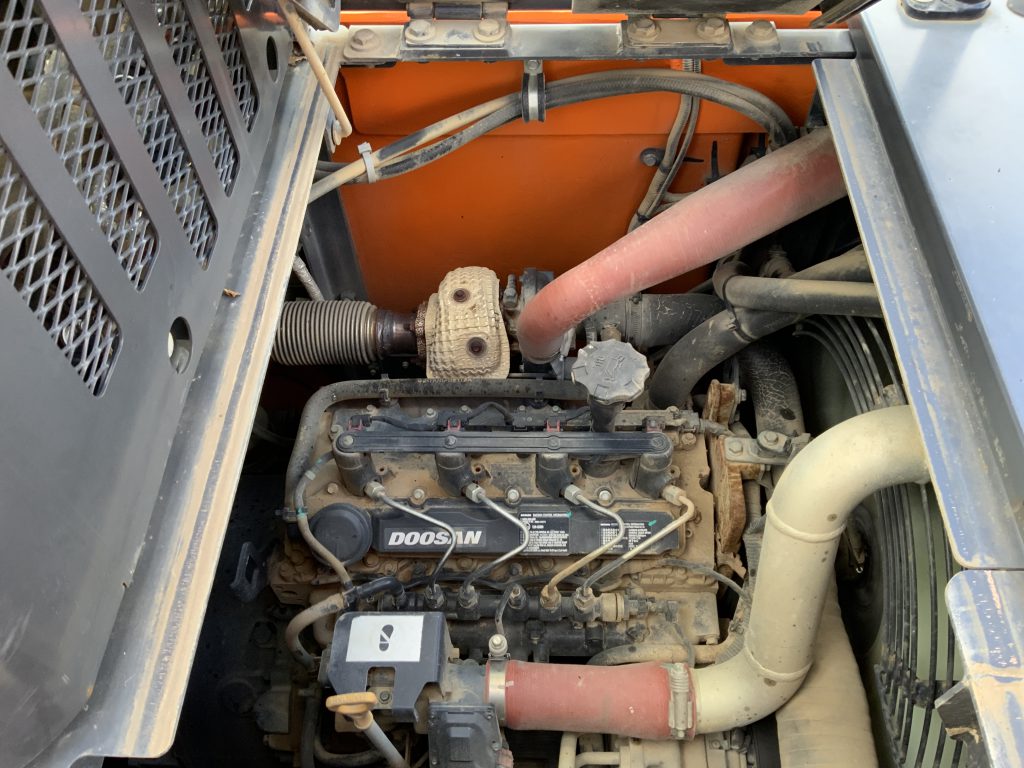 Doosan DX140 LCR Digger (ST25351)