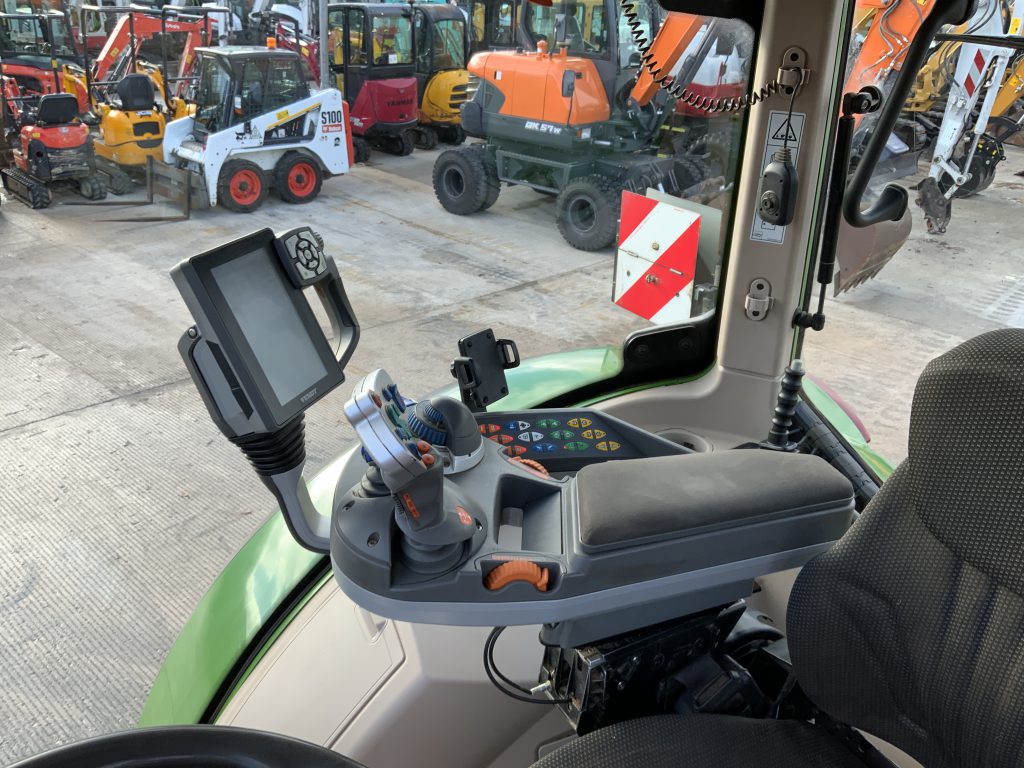 Fendt 720 Power Plus Tractor (ST25225)