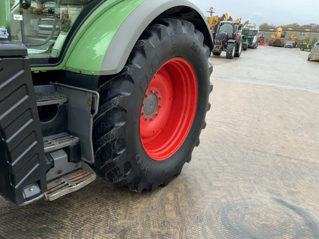 Fendt 724 Profi plus Tractor (ST25188)