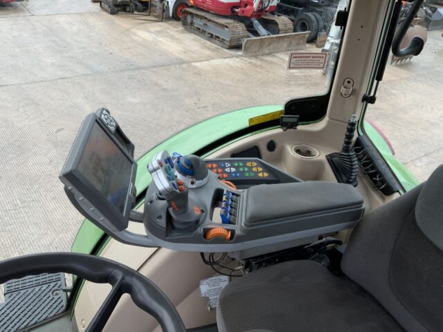 Fendt 724 Profi plus Tractor (ST25188)