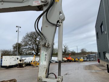 Takeuchi TB280 FR Digger (ST25299)