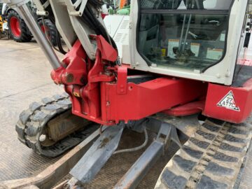 Takeuchi TB280 FR Digger (ST25299)