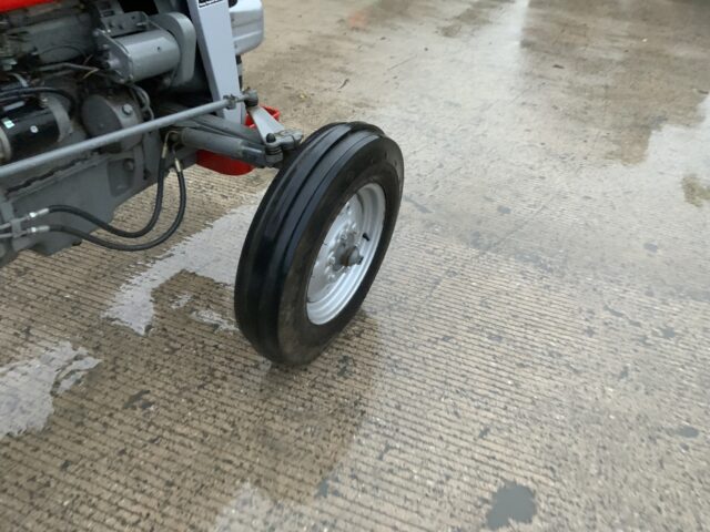 Massey Ferguson 135 Tractor