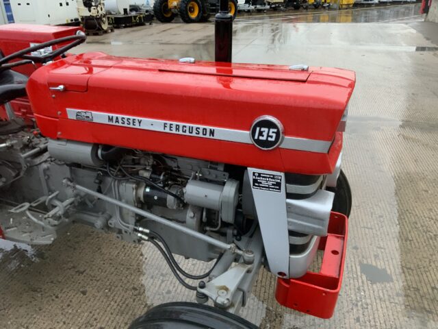 Massey Ferguson 135 Tractor