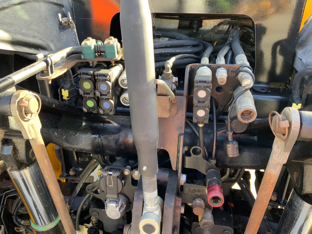 JCB 4220 Fastrac Tractor (ST24436)