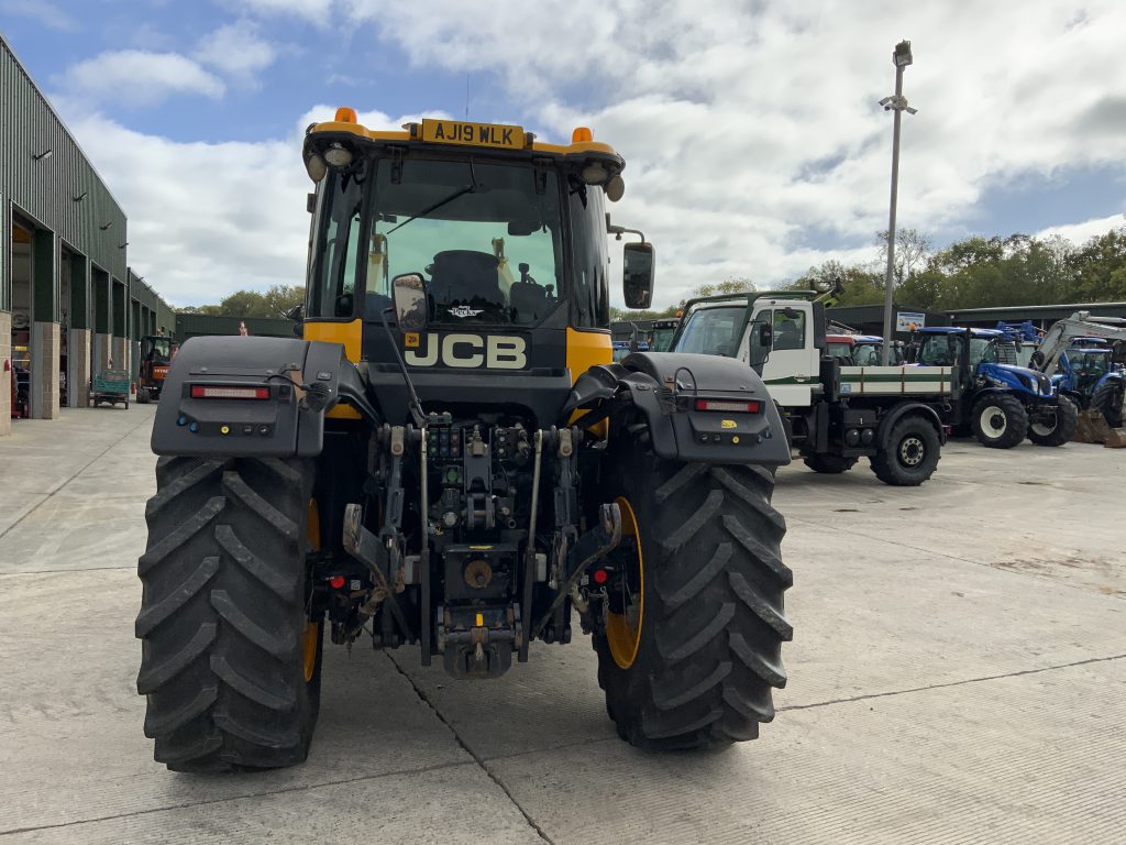 JCB 4220 Fastrac Tractor (ST24632)