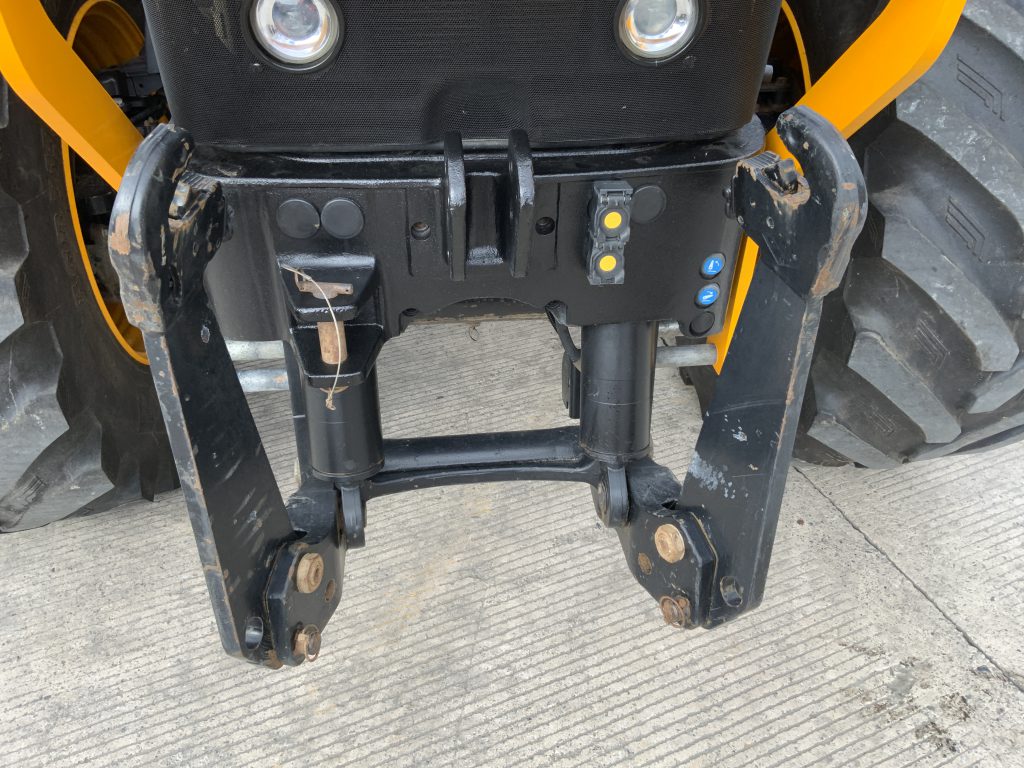 JCB 4220 Fastrac Tractor (ST24632)