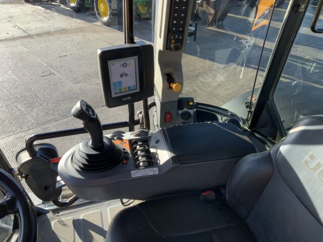 JCB 4220 Fastrac Tractor (ST25127)