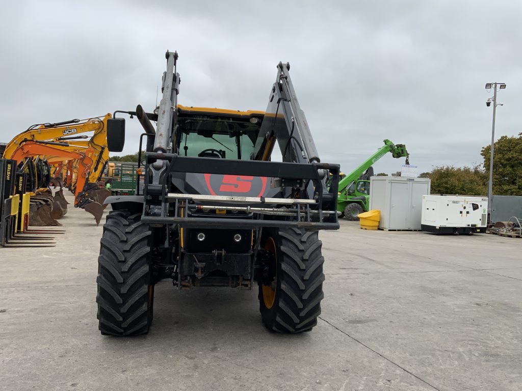 JCB Fastrac 4220 Tractor (ST24631)